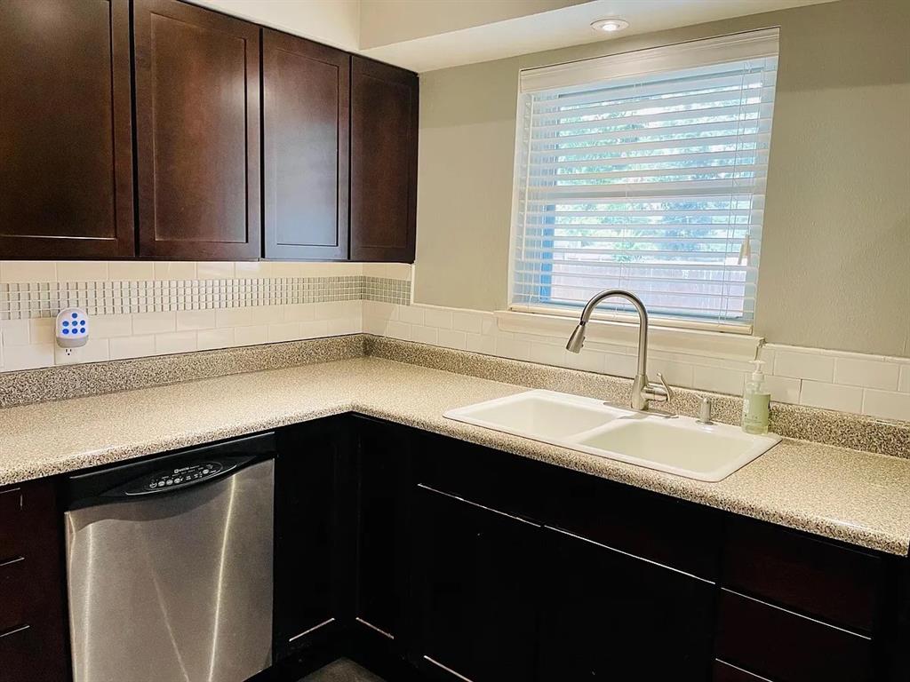 3152 Walnut Hill Lane