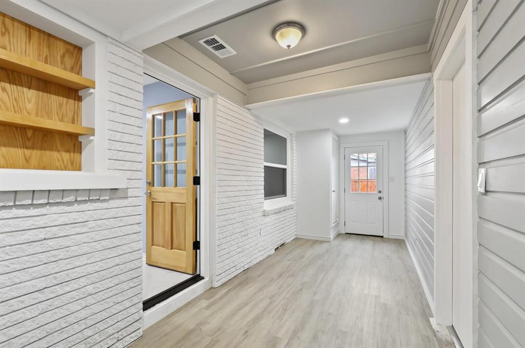 Country Club Park 01 - Residential Lease