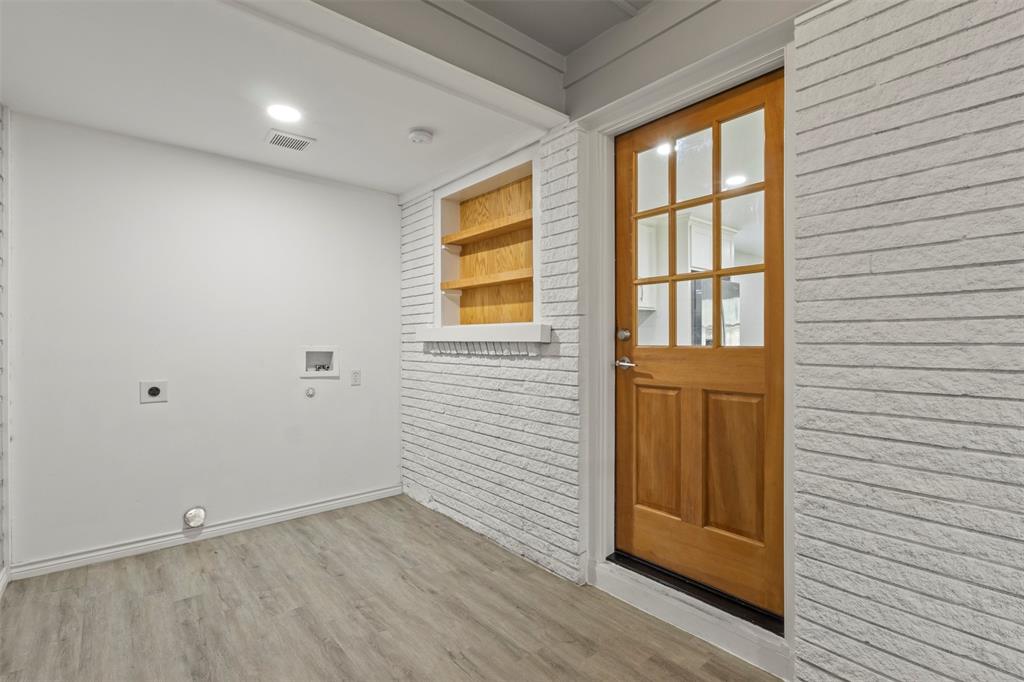 Country Club Park 01 - Residential Lease