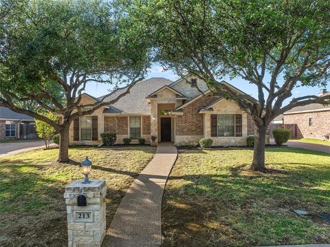 Photo of 213 Desert Sky Road, Waco, TX 76657 (MLS # 21234485)