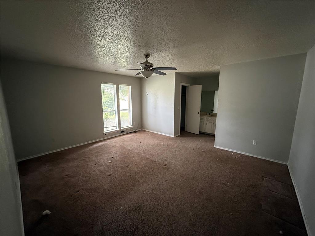934 Live Oak Drive