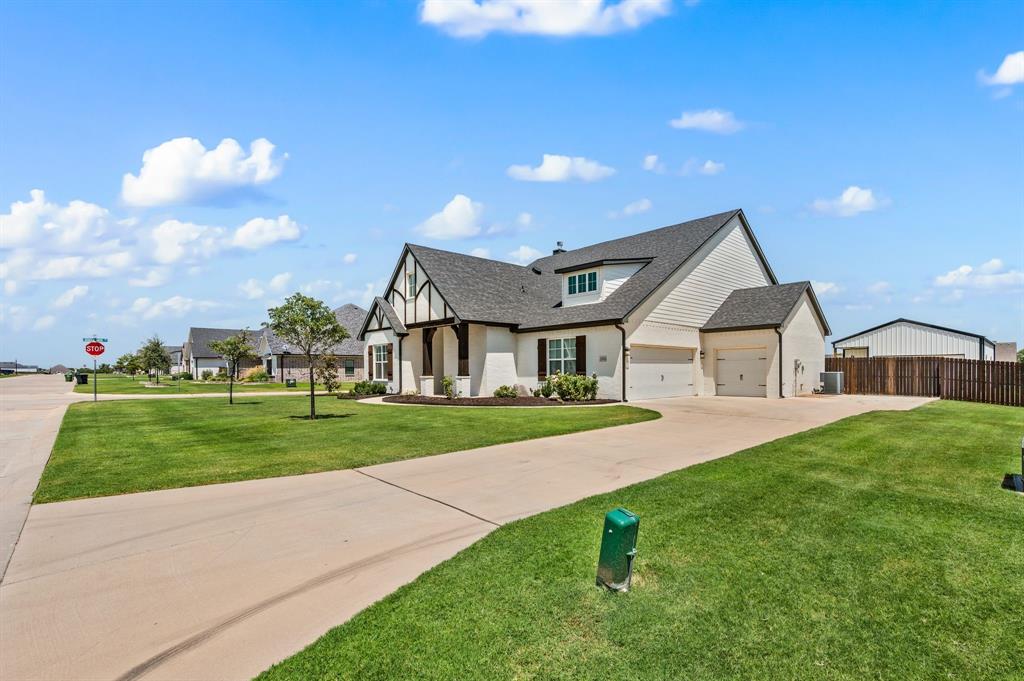 8908 Lazy Oak Drive