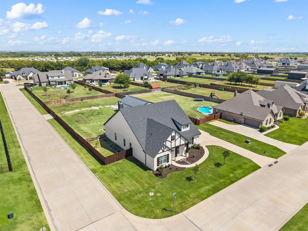 8908 Lazy Oak Drive