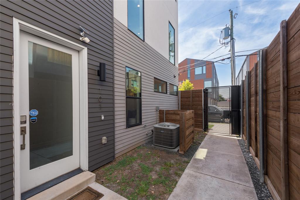 4730 Manett Street 101