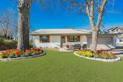 Photo of 508 Rogers Way, Rockwall, TX 75087 (MLS # 21164201)