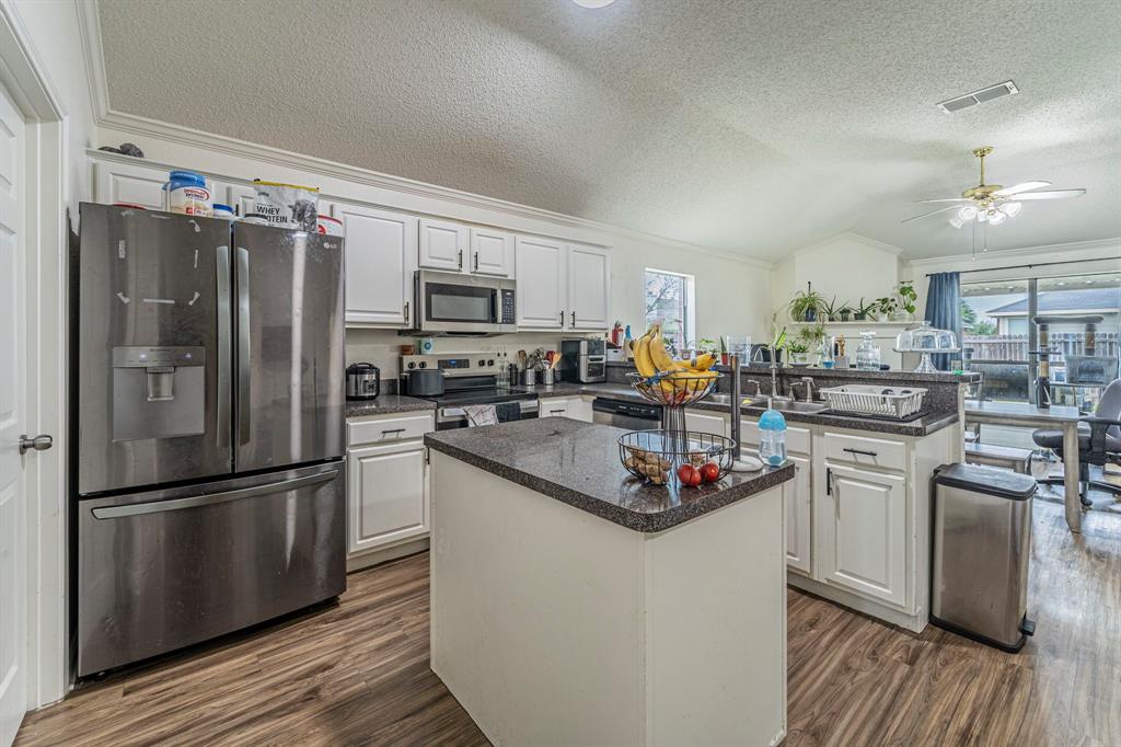 7404 Grass Valley Trail