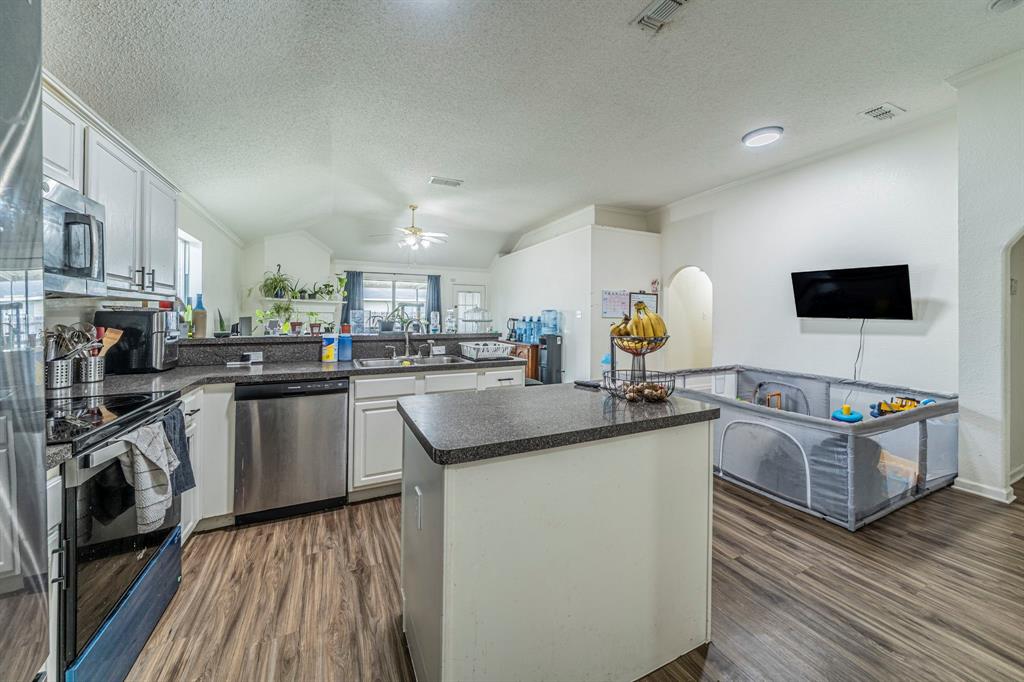 7404 Grass Valley Trail