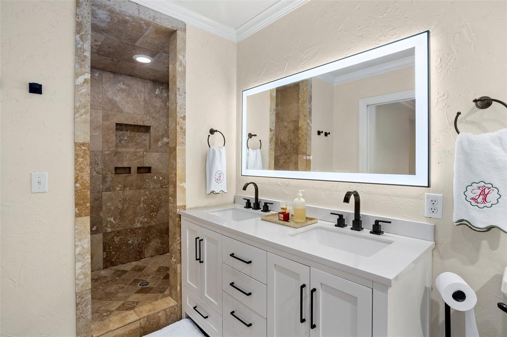 Ridglea North - Residential