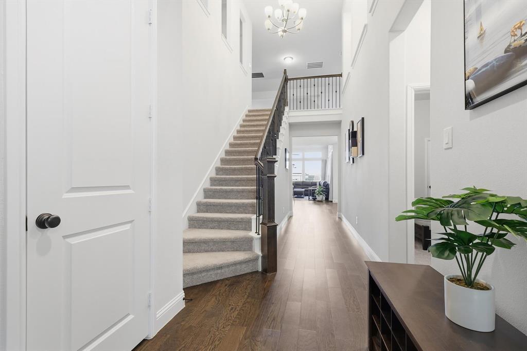 1988 Nottingham Place