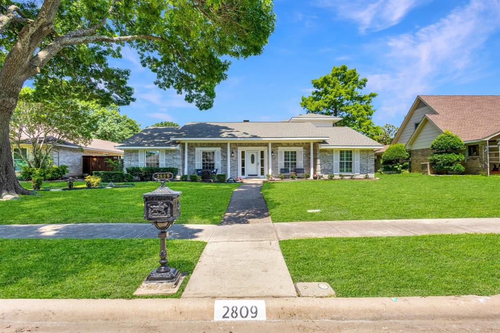2809 Valley Ridge Drive