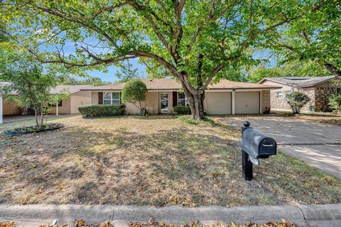 6437 Route 66 Watauga TX 76148