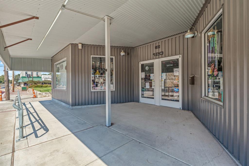 120 E Blackjack Street