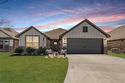 Photo of 141 Maverick Lane, Pilot Point, TX 76258 (MLS # 21201385)