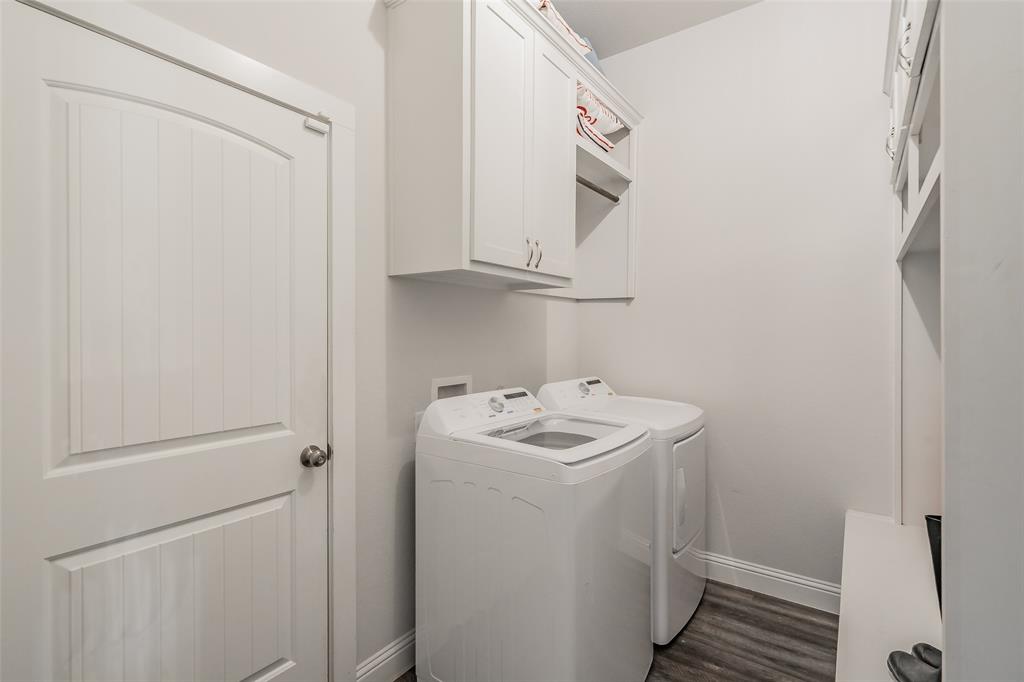 Mustang Crk - Residential