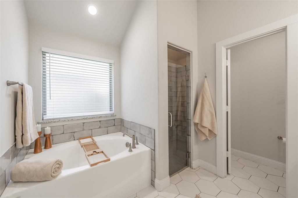 Mustang Crk - Residential