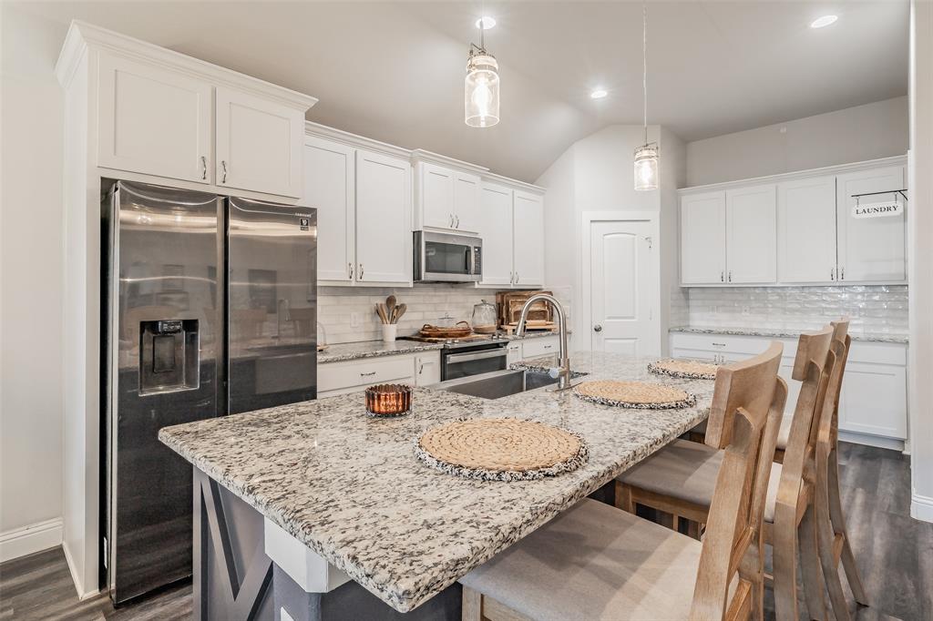 Mustang Crk - Residential