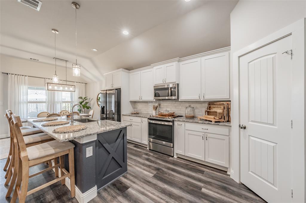 Mustang Crk - Residential