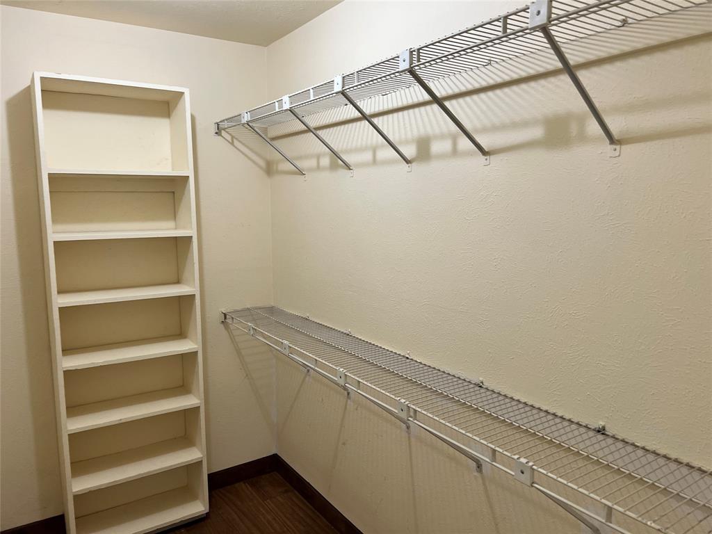 River Oaks Condos - Residential Lease