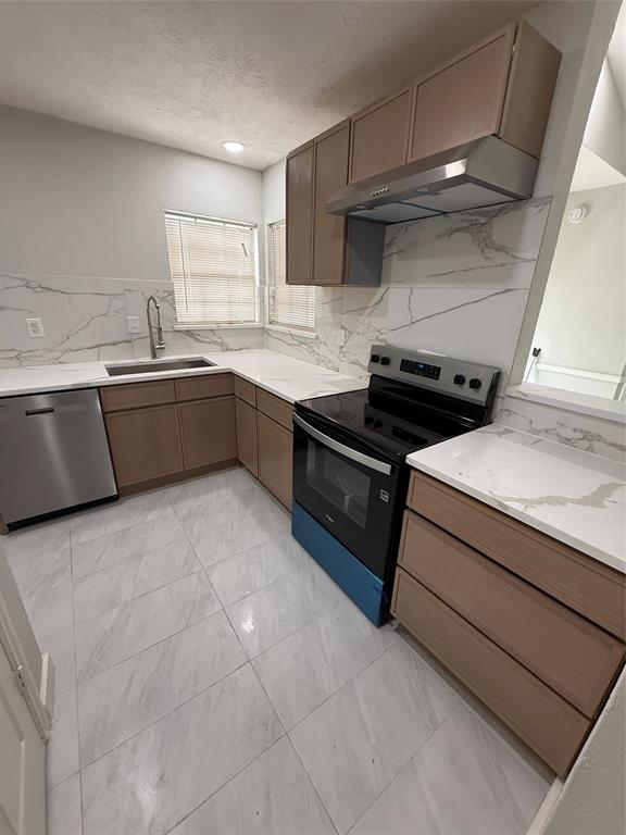 2414 Sunflower Drive