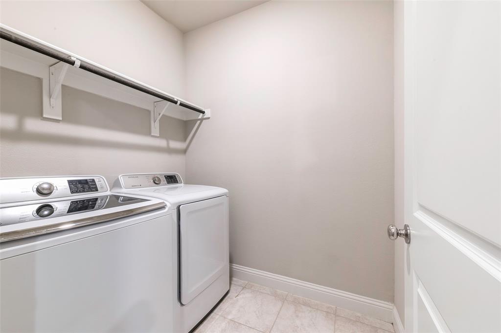 Gables At Ohio - Residential Lease