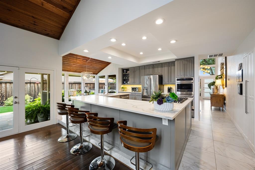 4203 Brooktree Lane