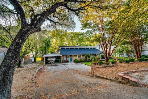 A home in Waxahachie