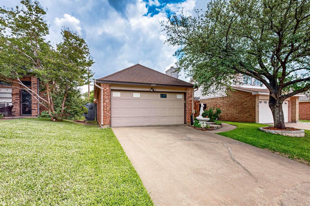 208 Lydia Circle