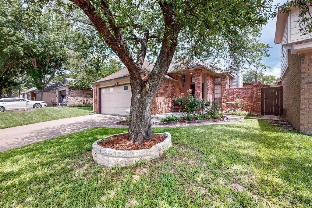 208 Lydia Circle