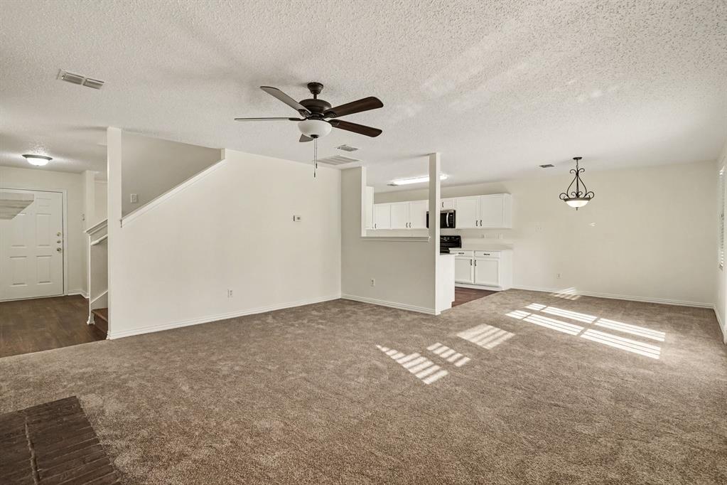 1404 Sunflower Court