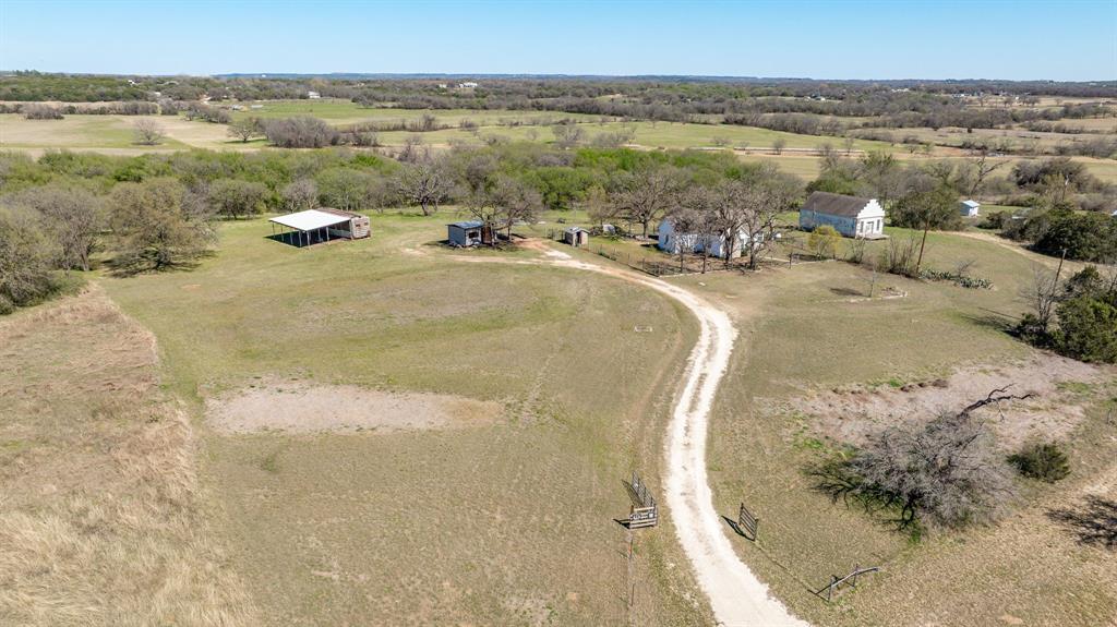 2290 N Farm to market 200