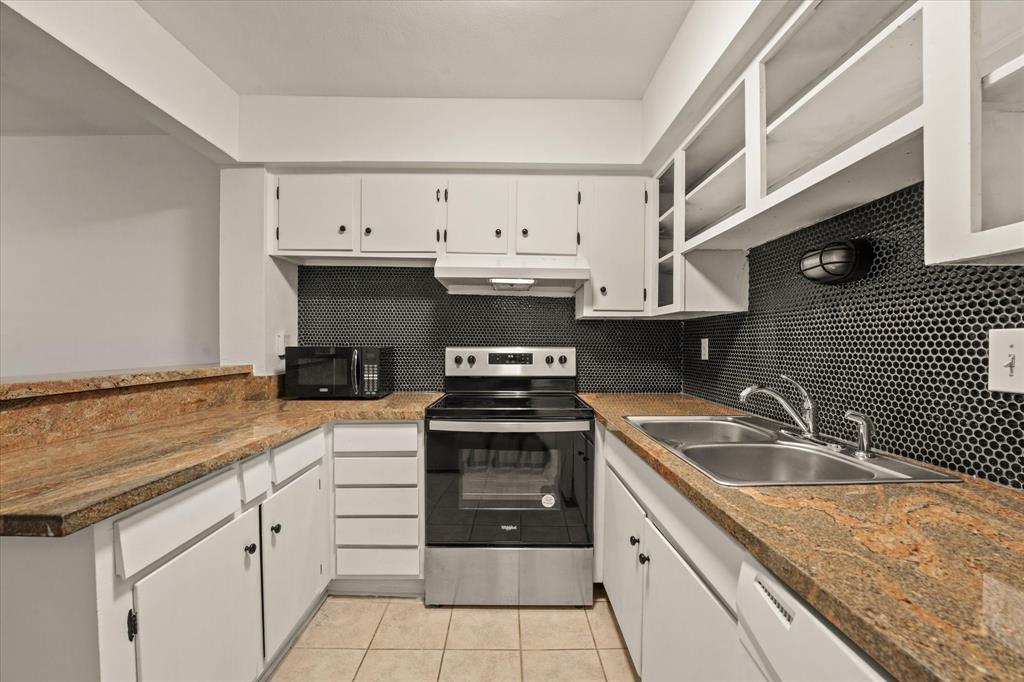 Towneoaks Terrace Condo - Residential