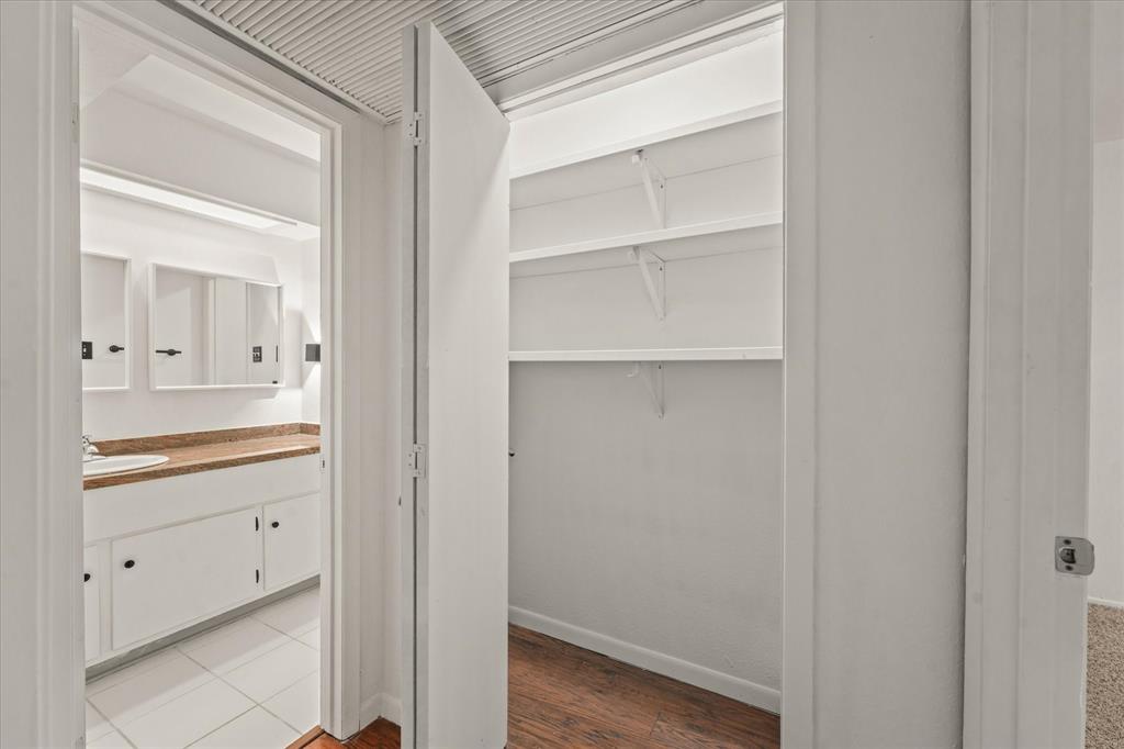 Towneoaks Terrace Condo - Residential