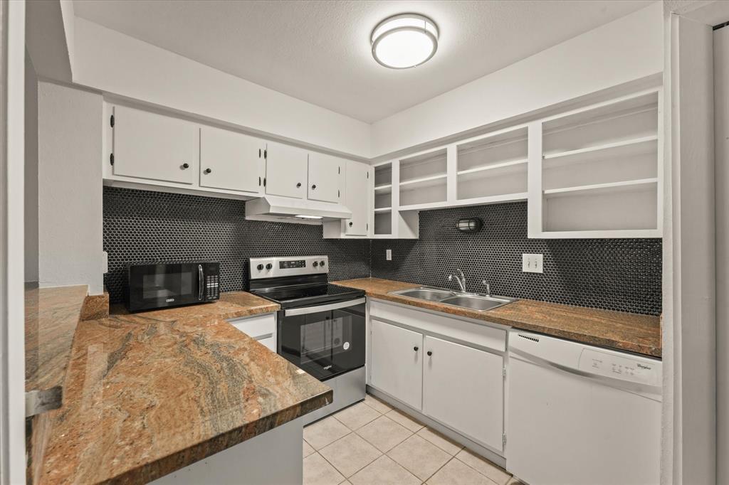 Towneoaks Terrace Condo - Residential