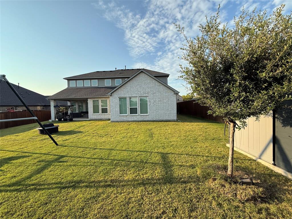 1436 Eagle Feather Way