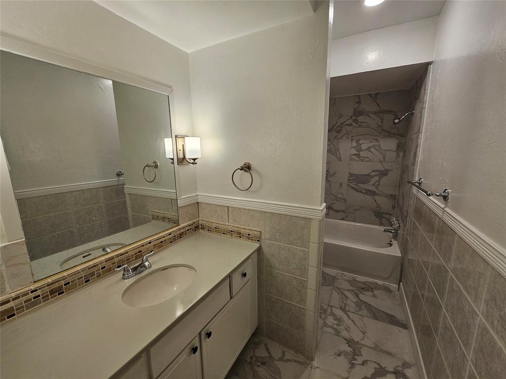 Eastridge Terrace Condo - Residential Lease