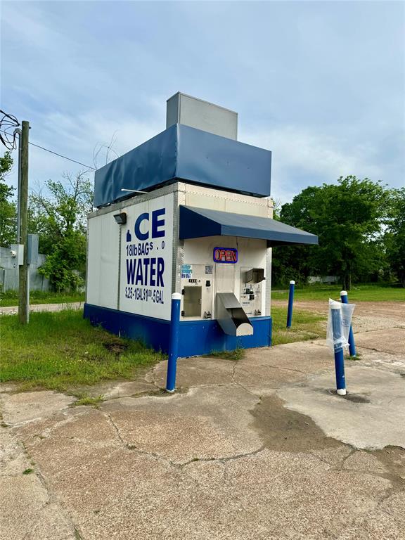 Texas & Pacific Add - Commercial Sale