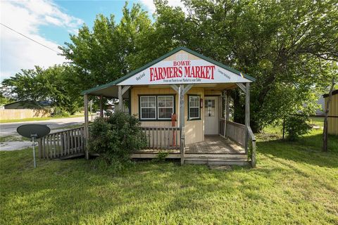100 Clay Street Bowie TX 76255