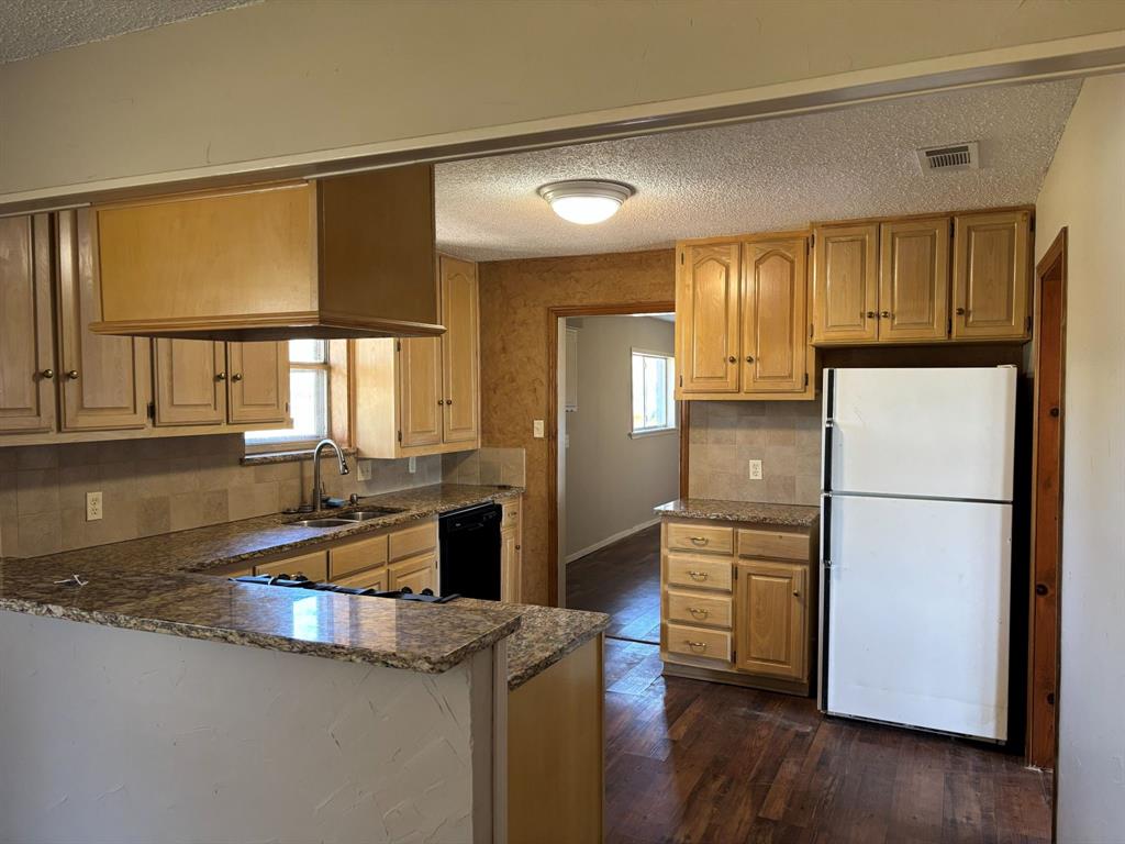 Kings Acre 01 - Residential Lease