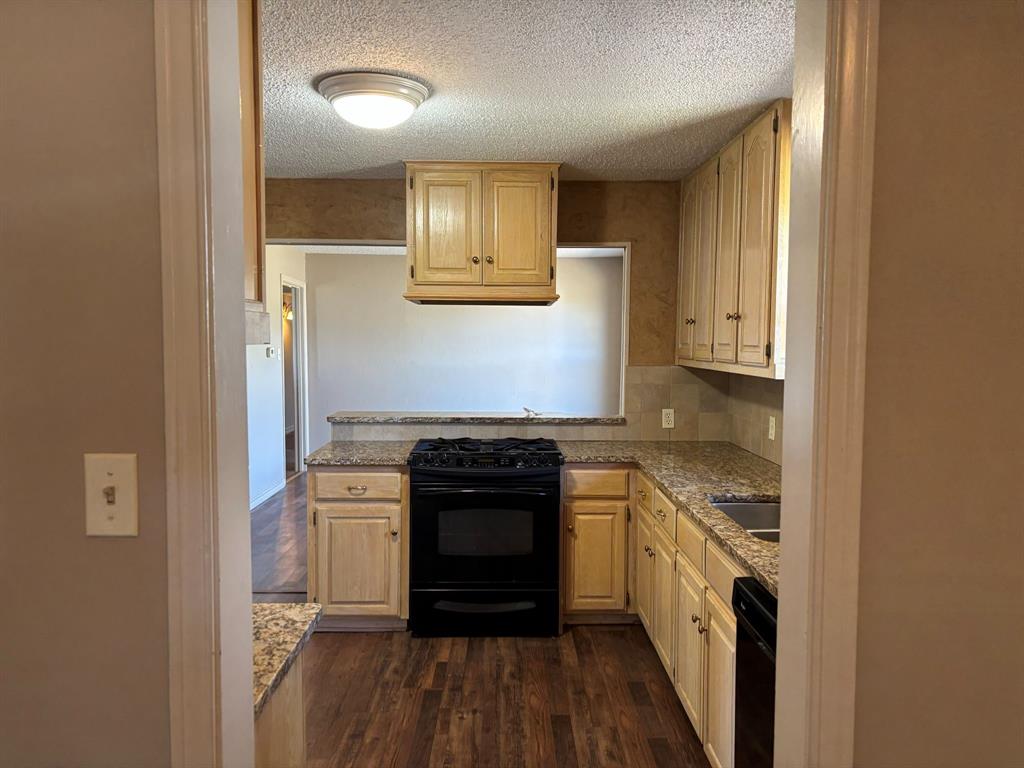 Kings Acre 01 - Residential Lease