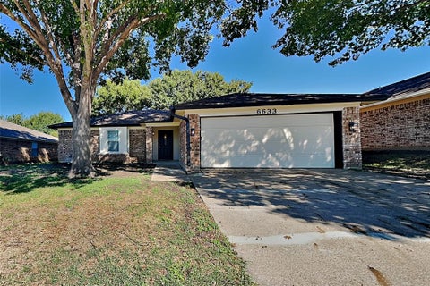 Photo of 6633 Willow View Drive, Watauga, TX 76148 (MLS # 21408998)