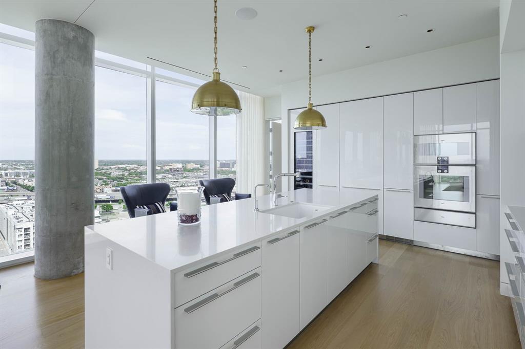 HALL Arts Residences - Residential