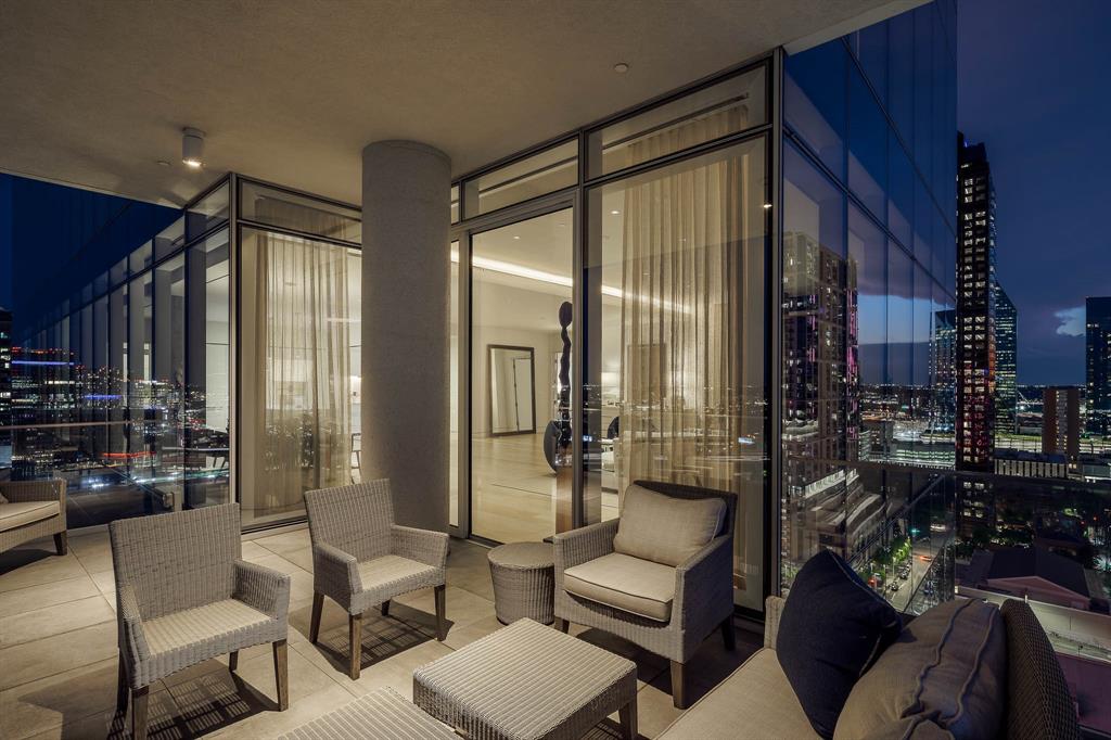 HALL Arts Residences - Residential