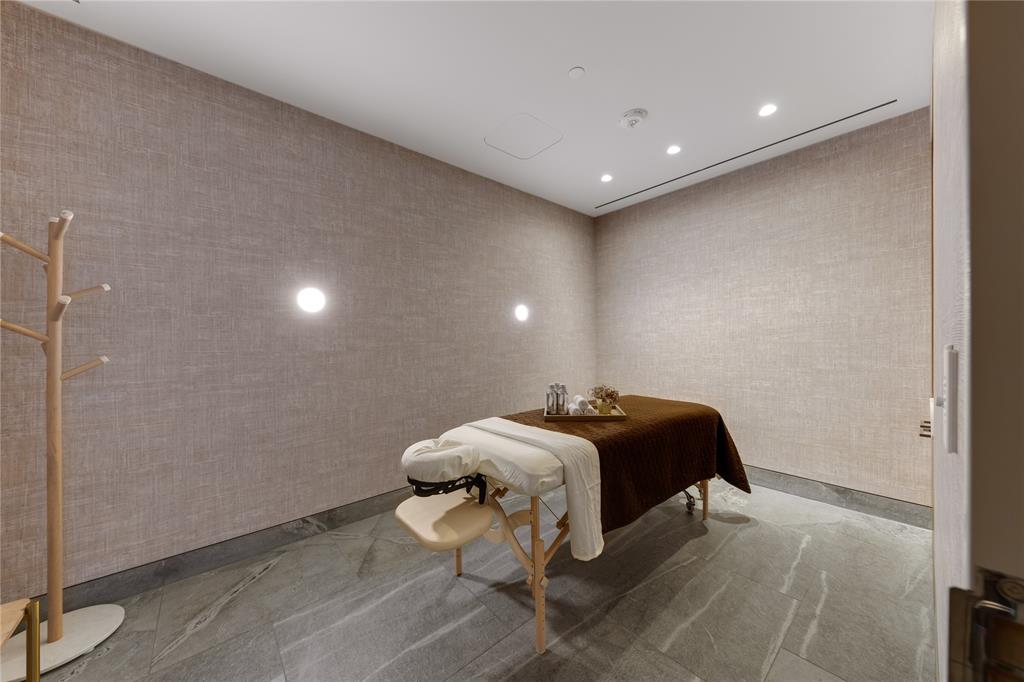 HALL Arts Residences - Residential