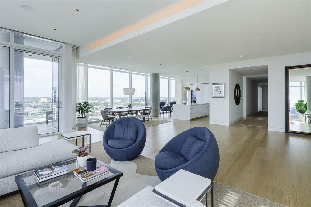 HALL Arts Residences - Residential