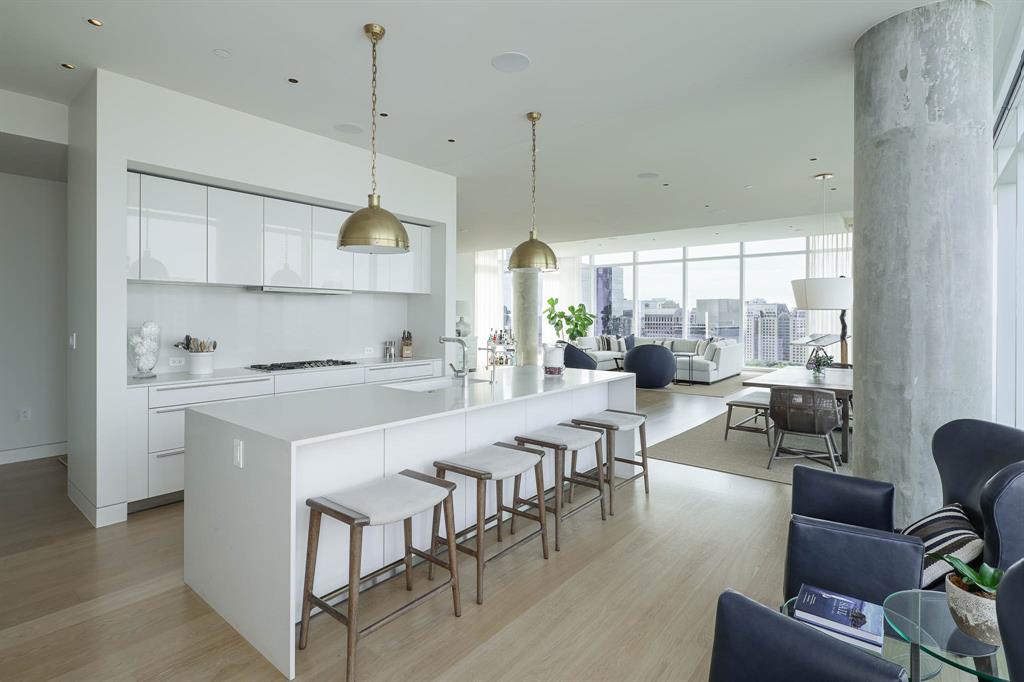 HALL Arts Residences - Residential