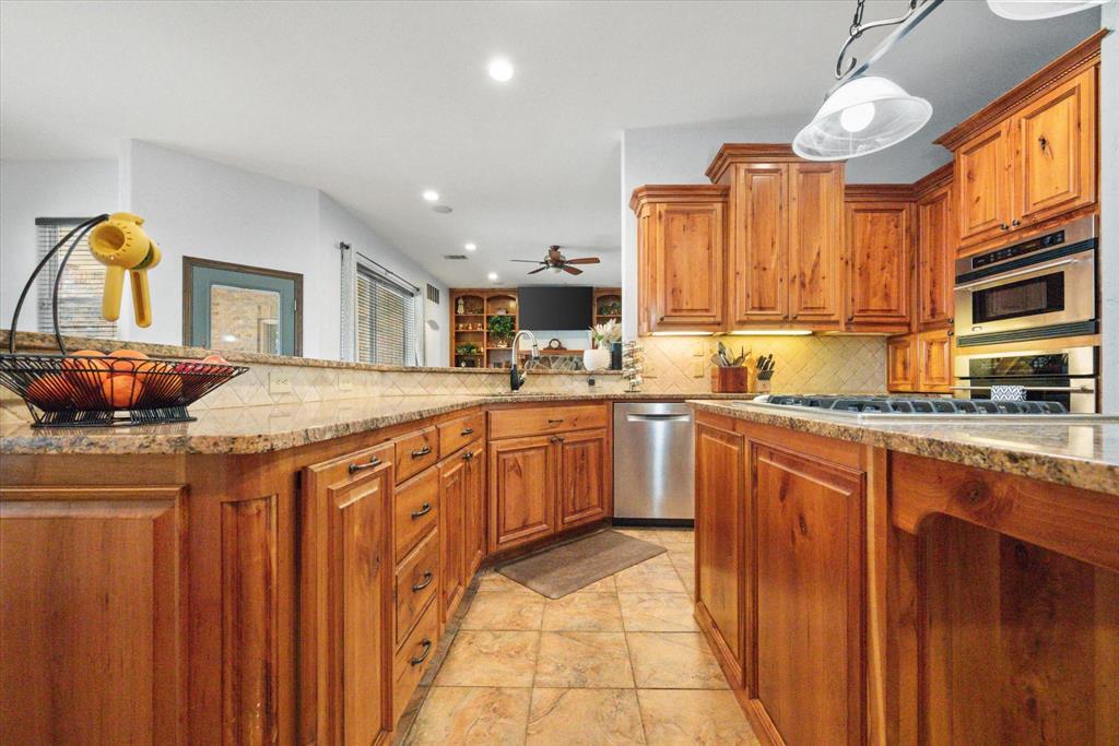 1720 Mistletoe Drive