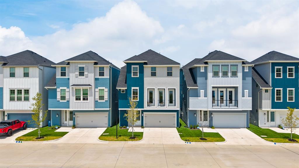 Sapphire Bay - Residential