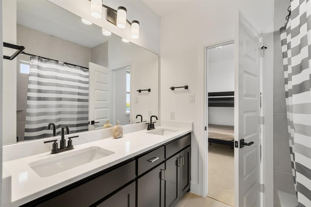 Sapphire Bay - Residential