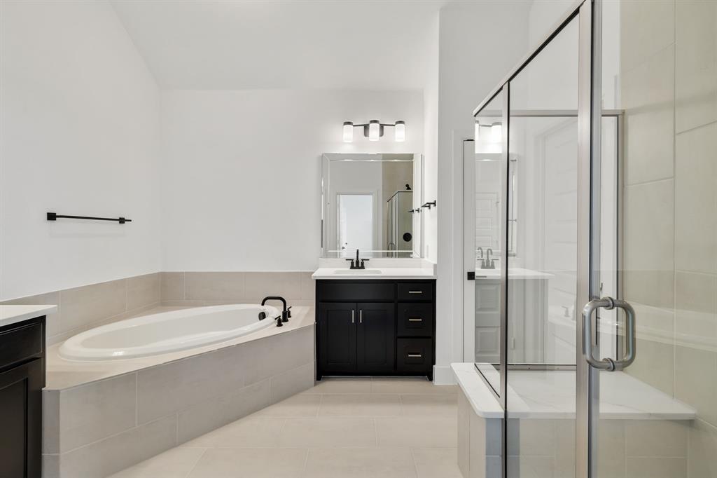 Sapphire Bay - Residential