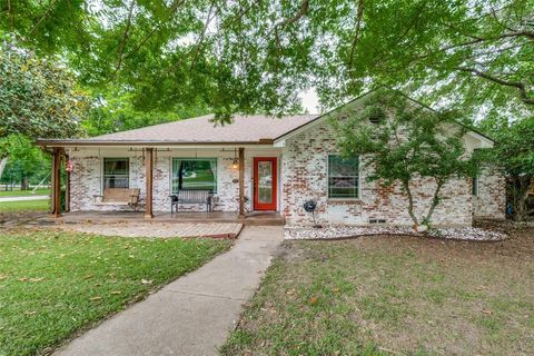 8705 Fawn Drive Dallas TX 75238